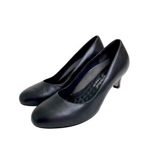 Walking Cradles Leather Elegant Black Kitten Heel shoes 9.5